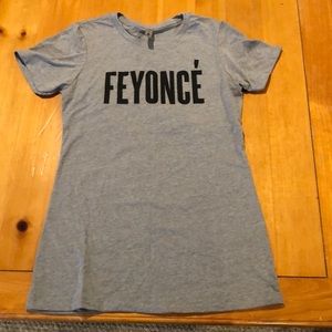 Engagement/bachelorette T!!